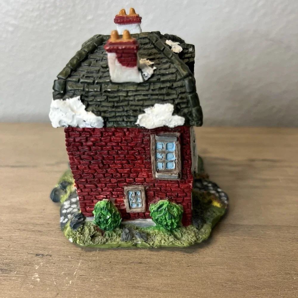 Dept 56 Dickens' Miniatures 1986 Cold Cast Porcelain FEZZIWIG'S WAREHOUSE *Read*